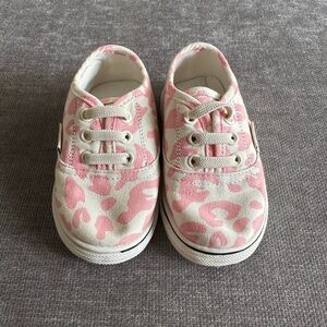 New without Tags Ginurat Pink Leopard Baby Sneakers Size 5